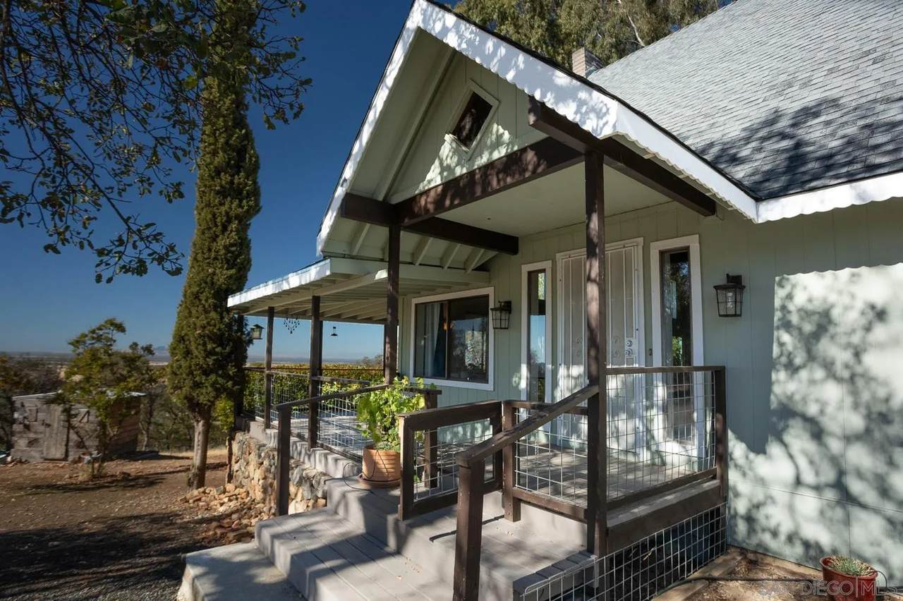 135 Sunny Hills Rd - Photo 1