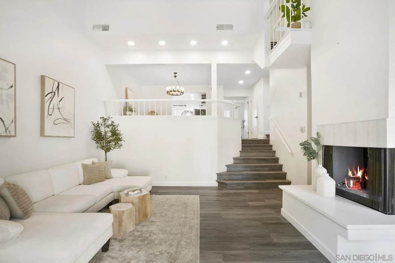 3275 Caminito Eastbluff - Photo 1