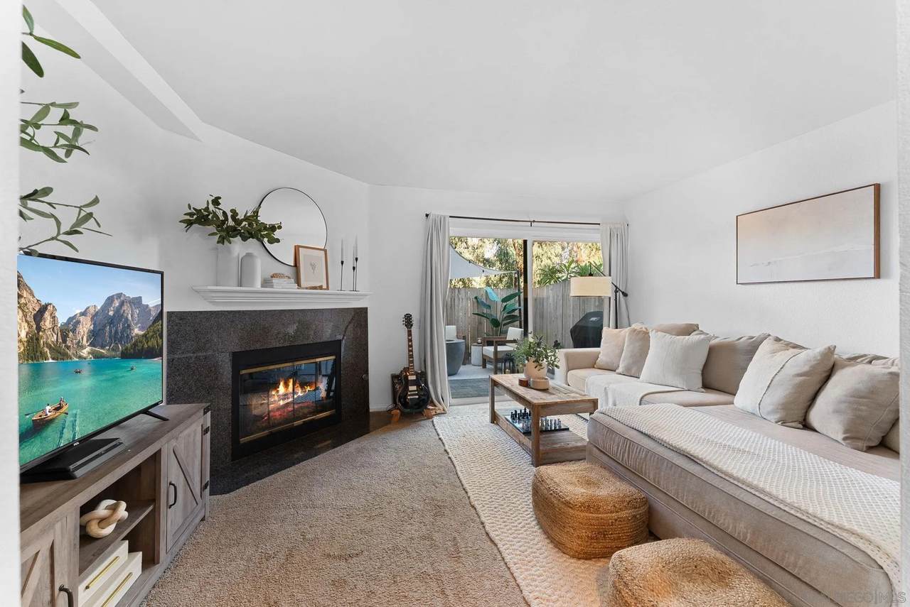 4527 Contour Blvd - Photo 1