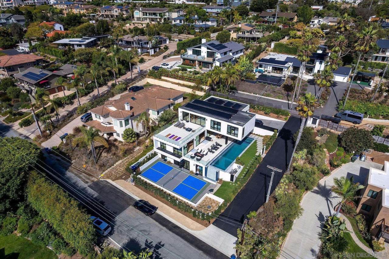 1605 Burgundy Rd - Photo 1