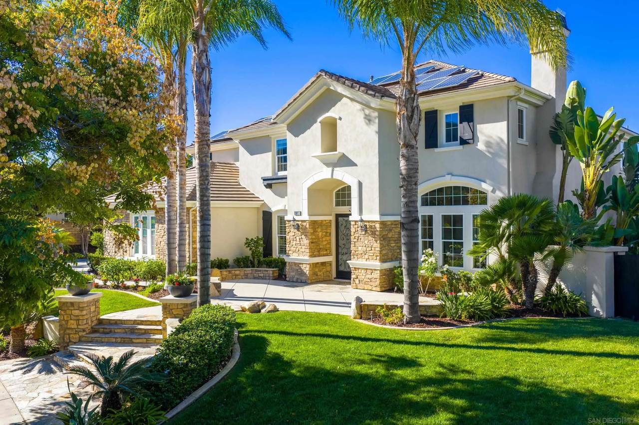 10055 Winecrest Rd - Photo 1