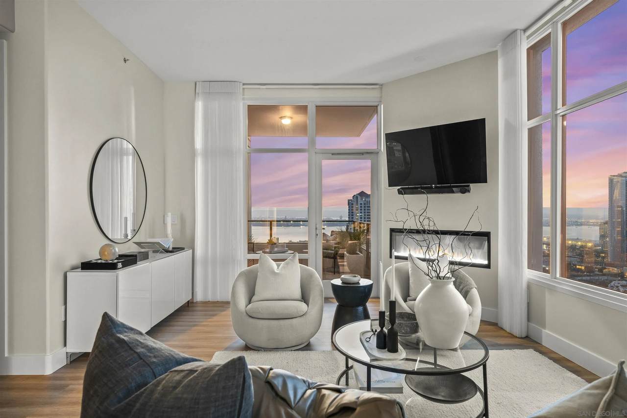 550 Front St - Photo 1