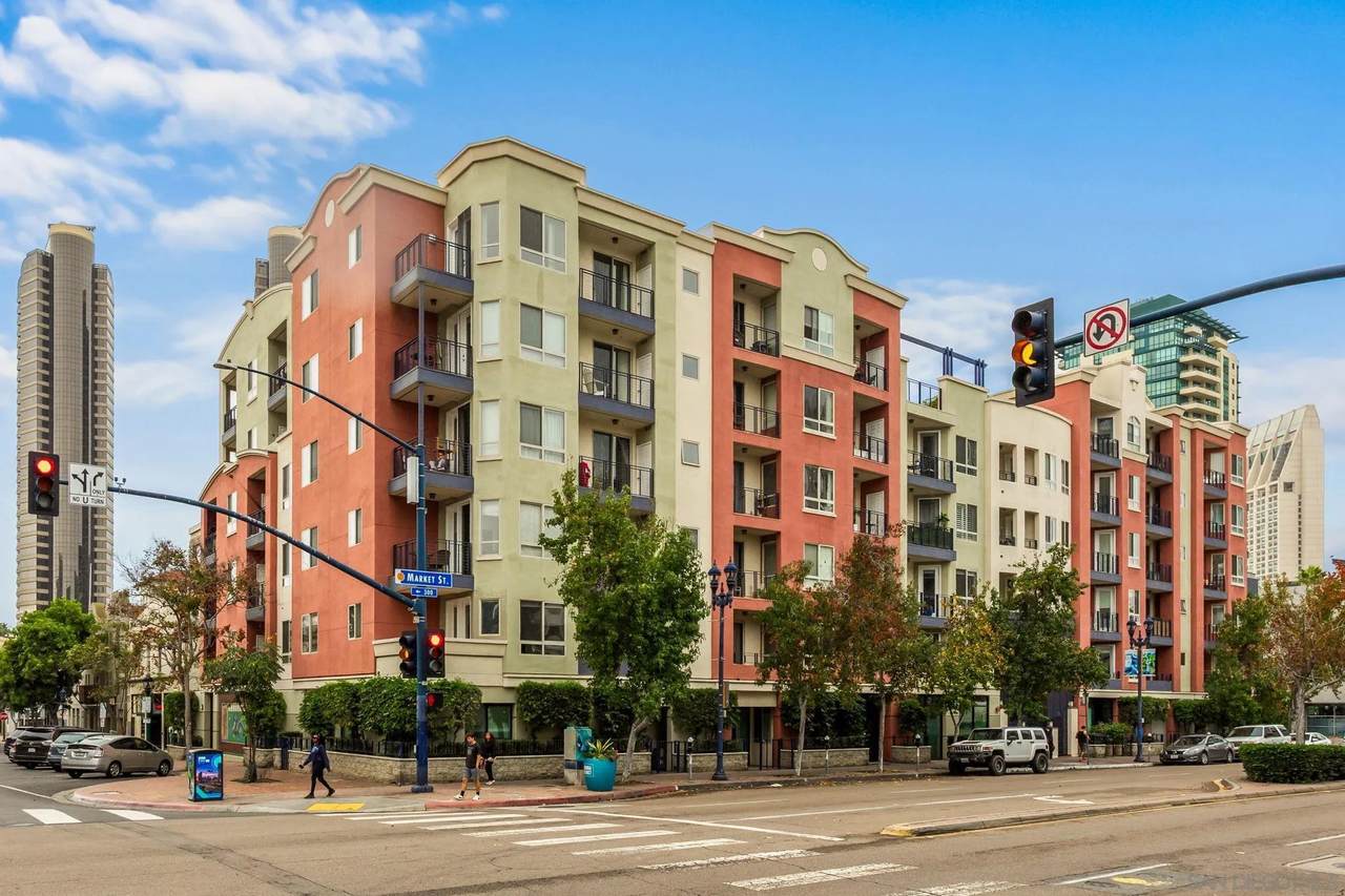 235 Market St - Photo 1