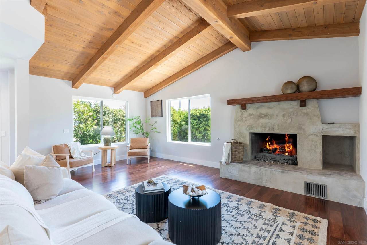 907 Ridge Heights Road - Photo 1