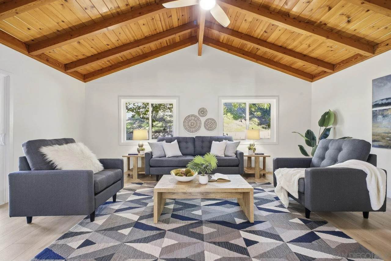 1241 Raven Ave - Photo 1