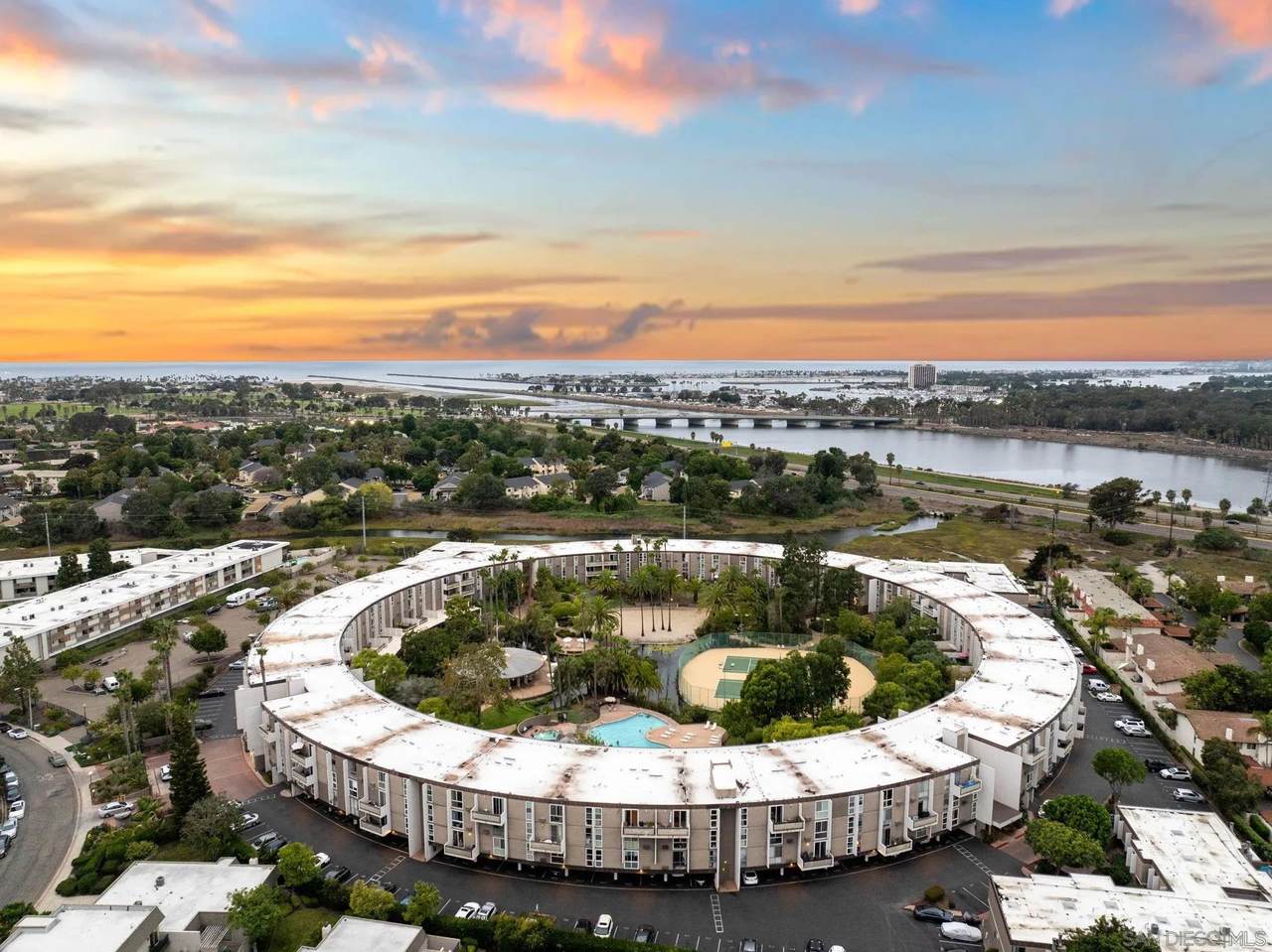 3050 Rue Dorleans - Photo 1