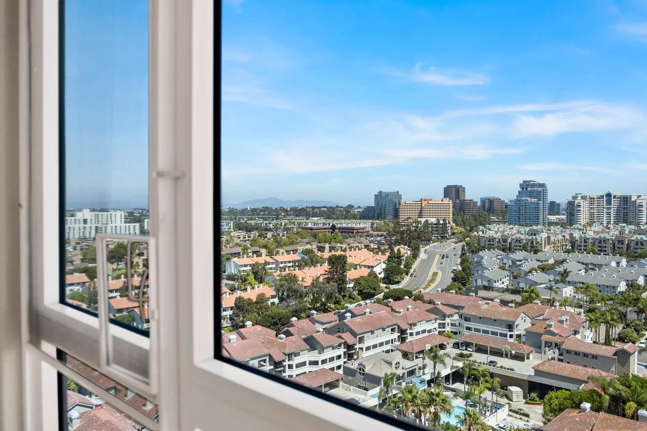 3890 Nobel - Photo 1