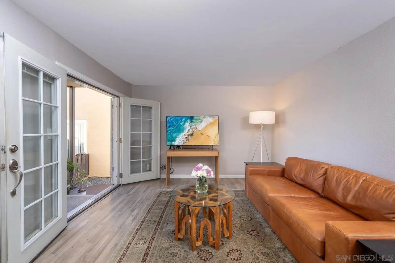 6333 Mount Ada Rd - Photo 1