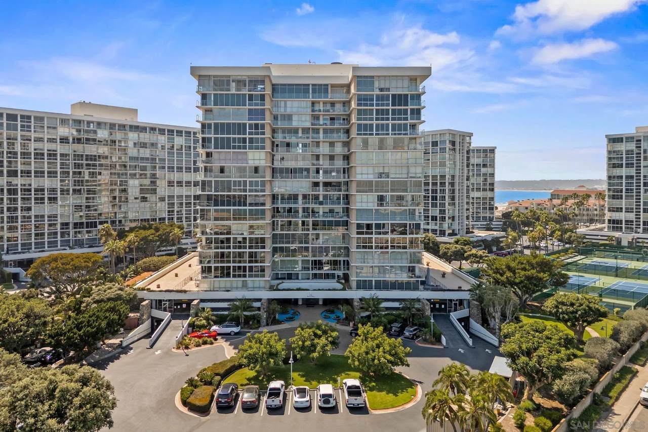 1750 Avenida Del Mundo - Photo 1
