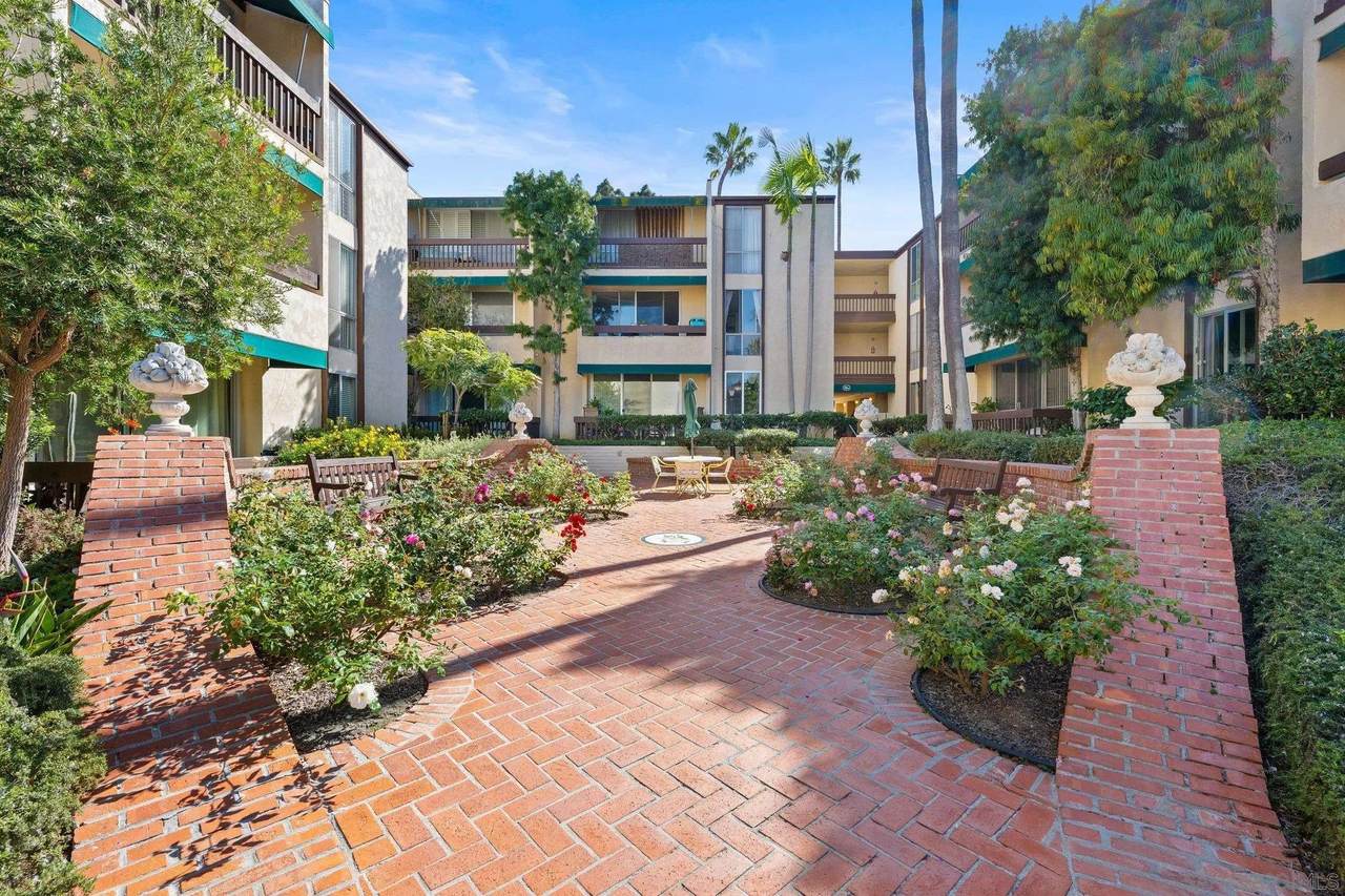 6455 La Jolla Blvd - Photo 1