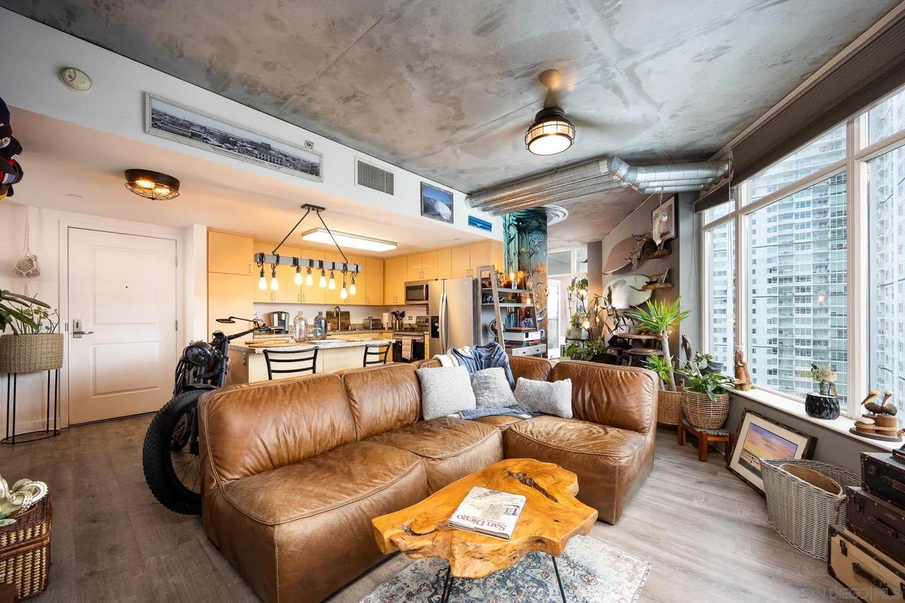 1080 Park Blvd - Photo 1