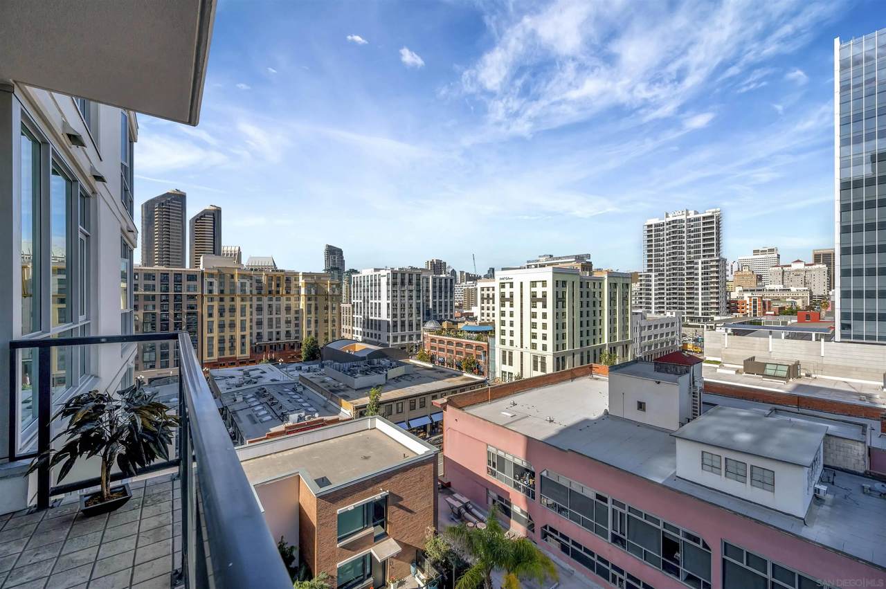 325 7Th Ave - Photo 1