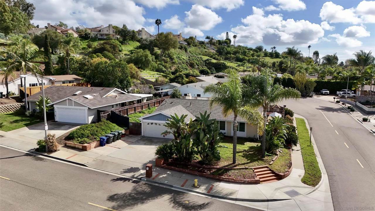 405 Joann Circle - Photo 1