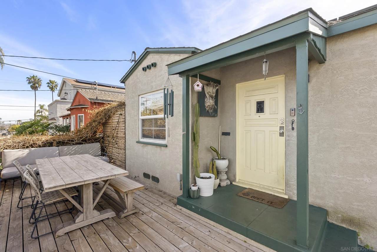 2003 Ebers Street - Photo 1