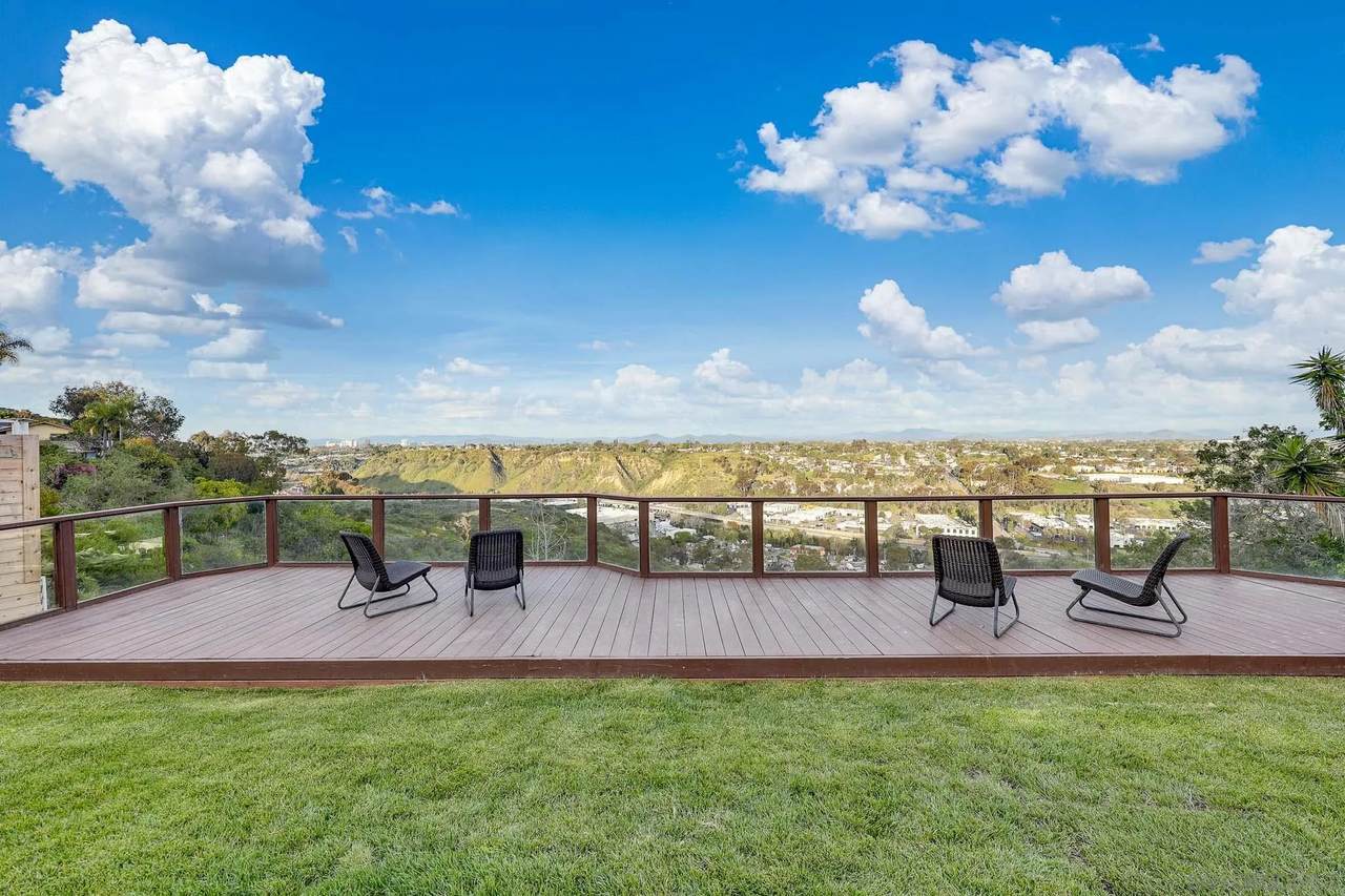 5777 Desert View Dr - Photo 1