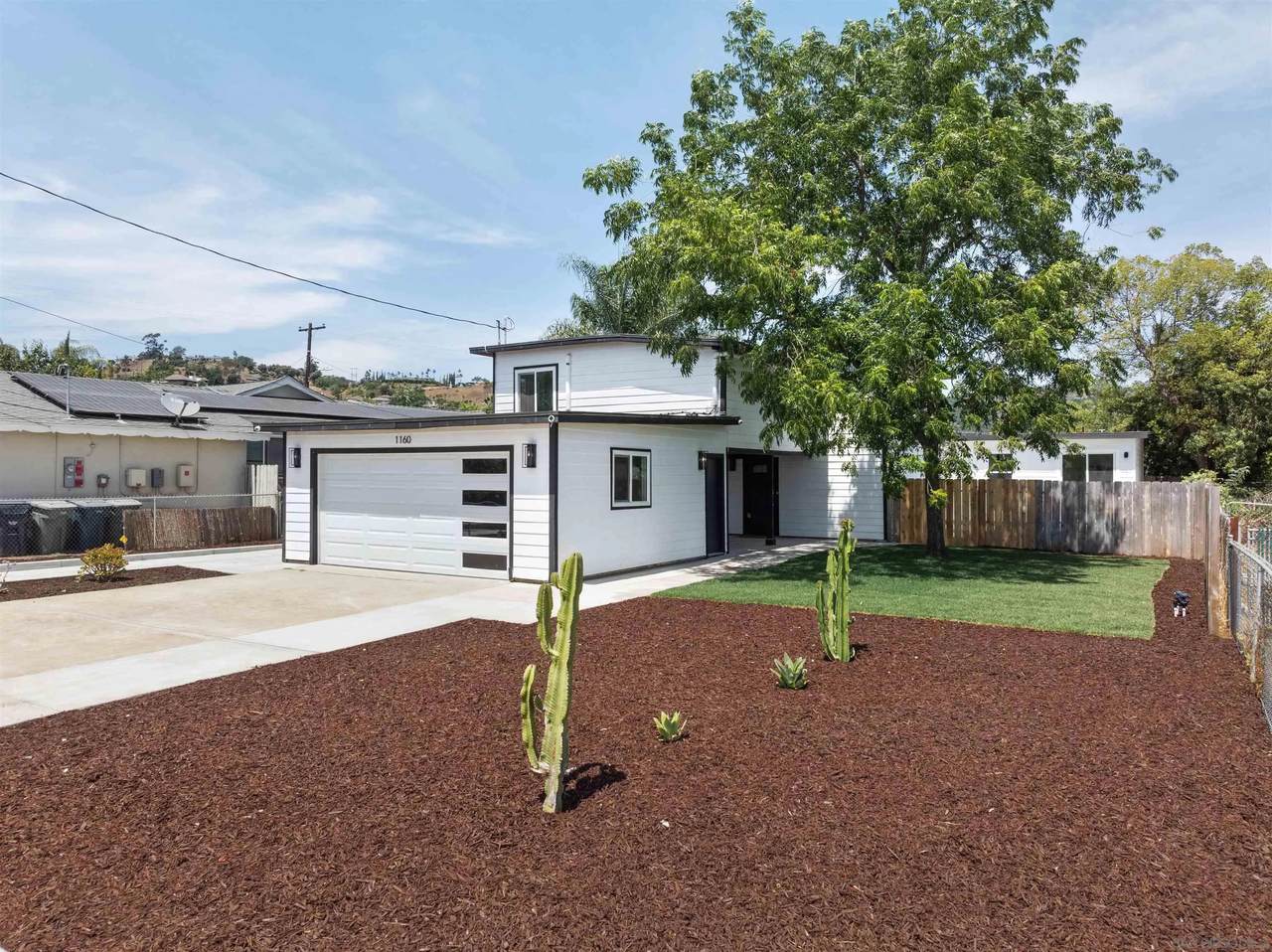 1160 Erica St - Photo 1