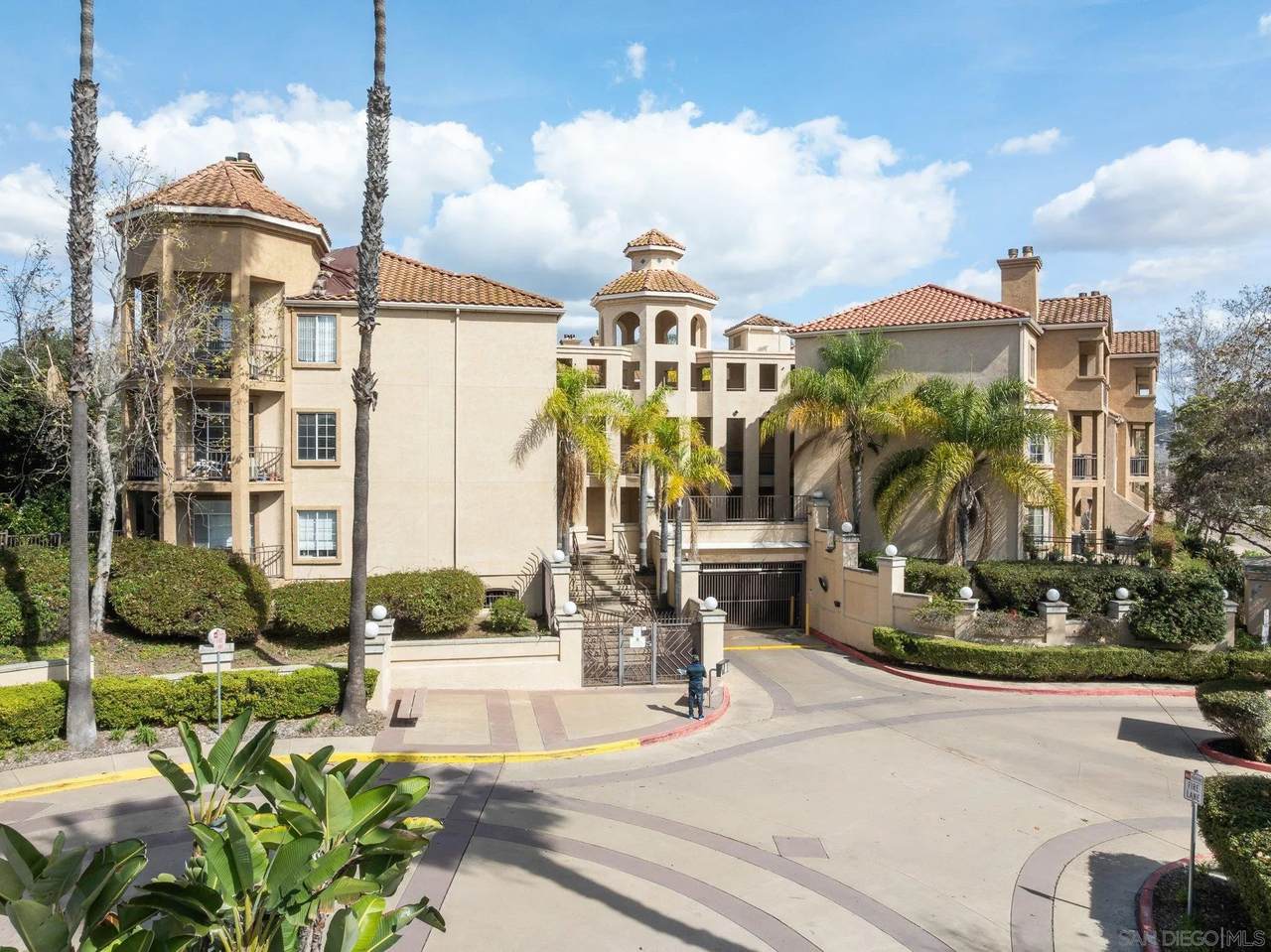 580 Camino De La Reina - Photo 1