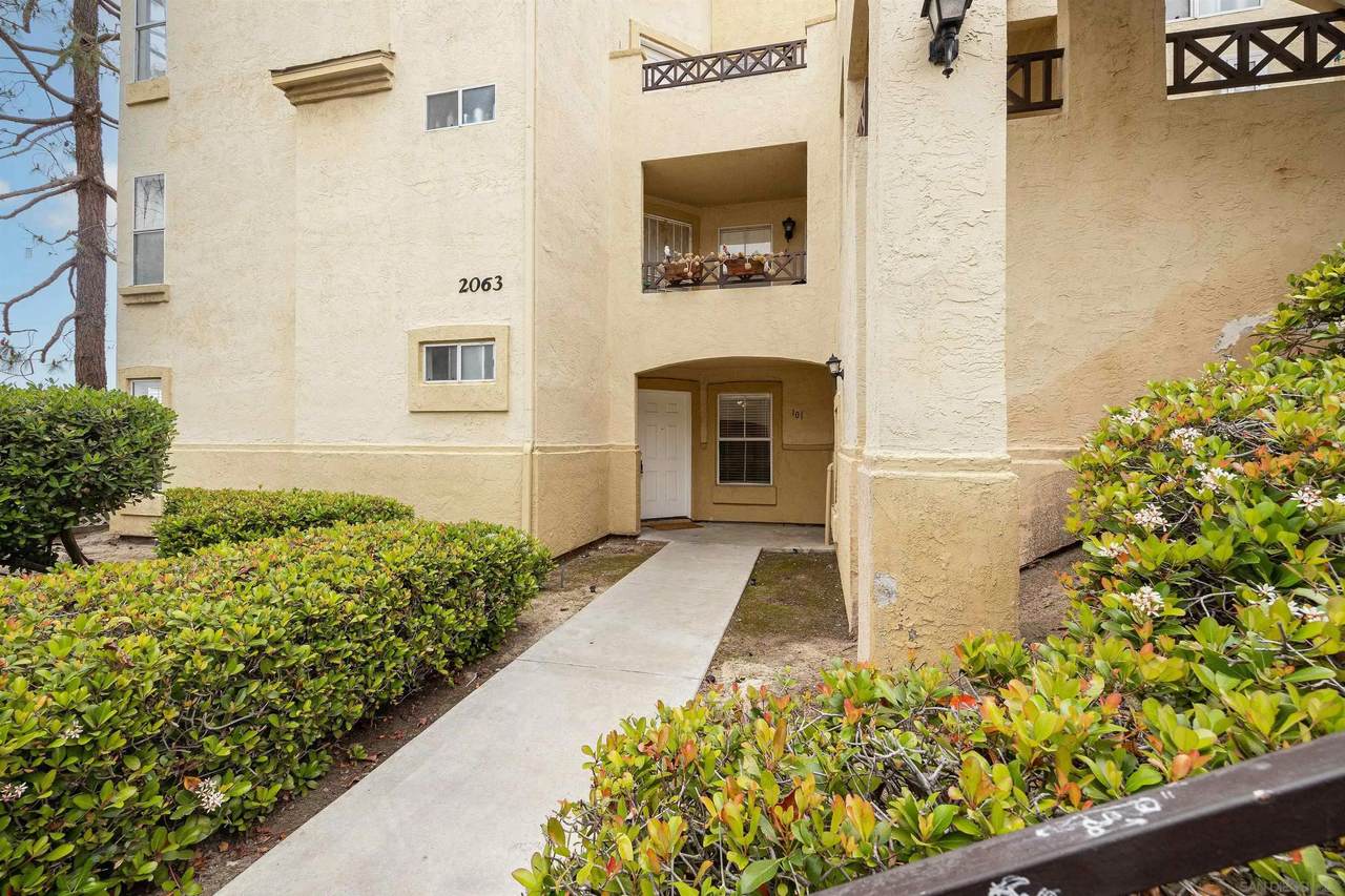 2063 Lakeridge Circle - Photo 1