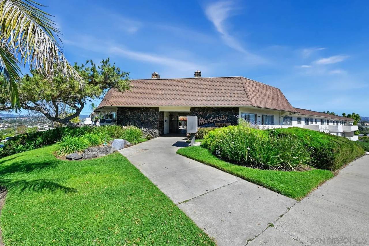 806 4Th Ave - Photo 1