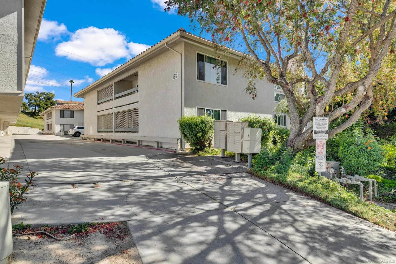 2308 Altisma Way - Photo 1