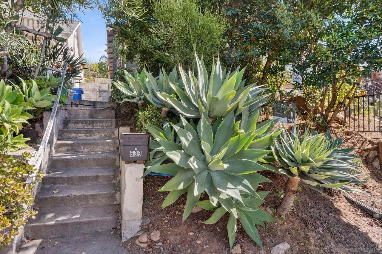 639 19th St. - Photo 1