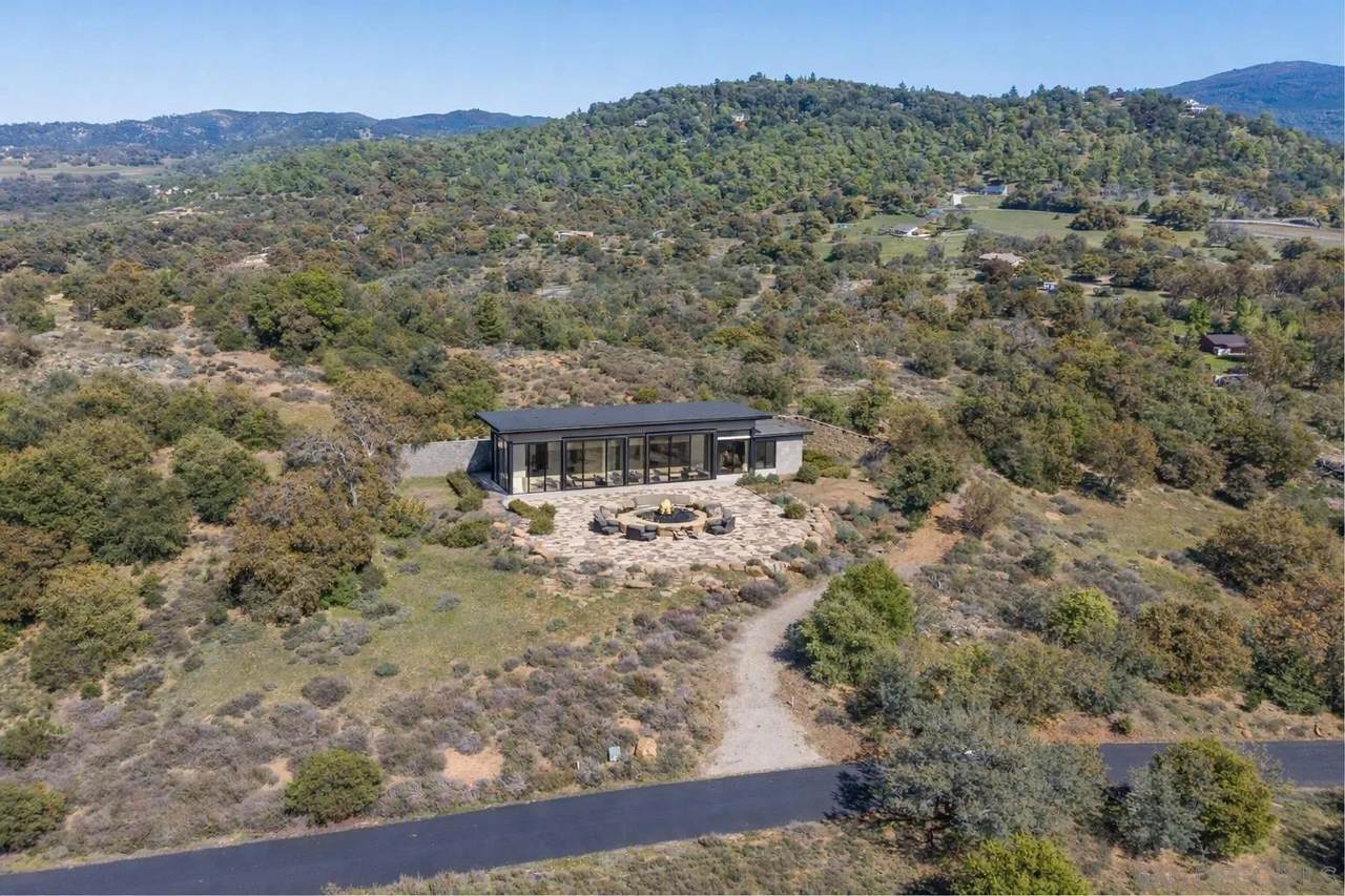 3318 Black Oak Ln - Photo 1