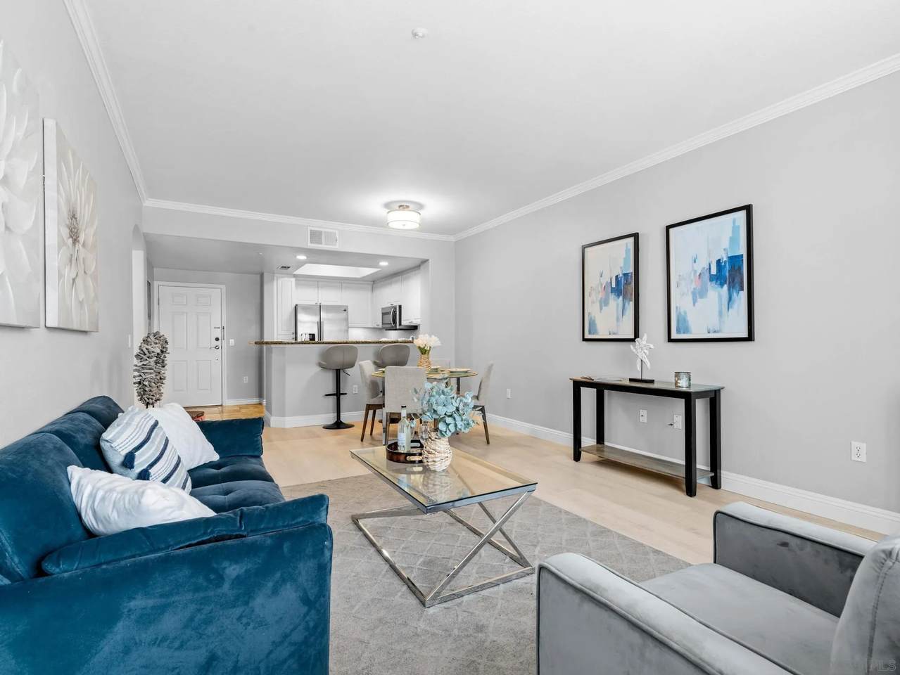 9263 Regents Rd - Photo 1