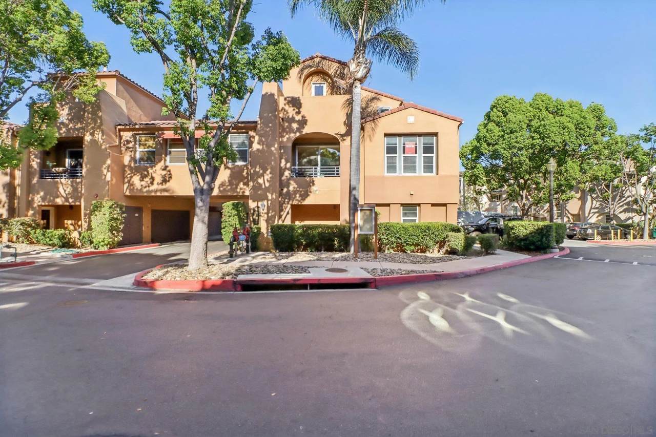 2801 Escala Cir - Photo 1