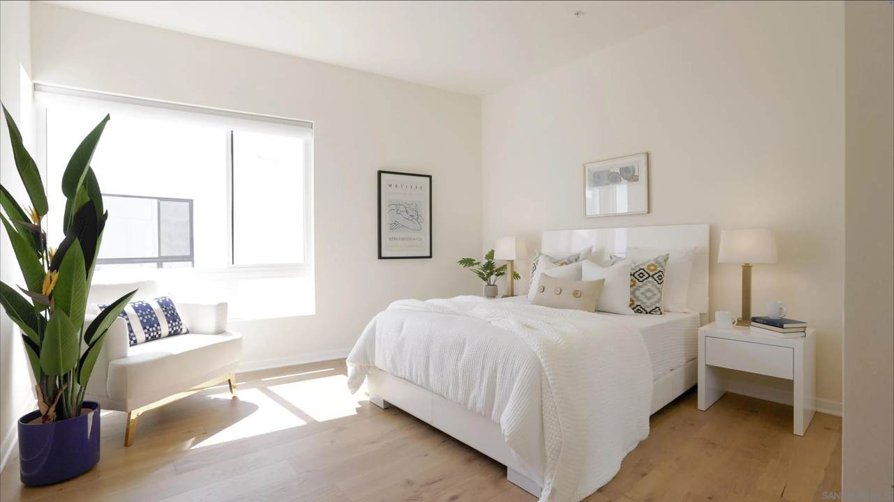4473 30th St - Photo 1