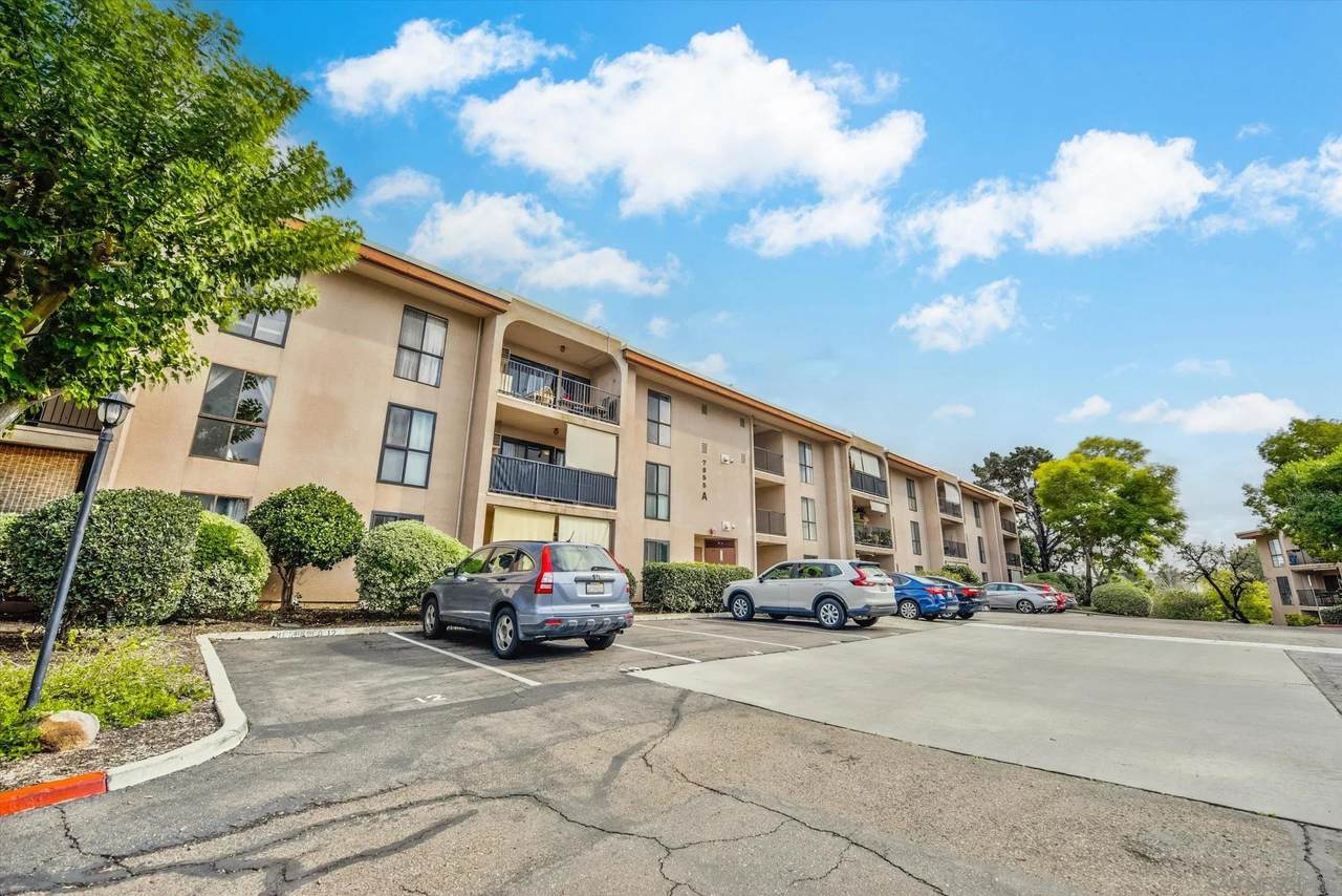 7855 Cowles Mountain Ct. - Photo 1