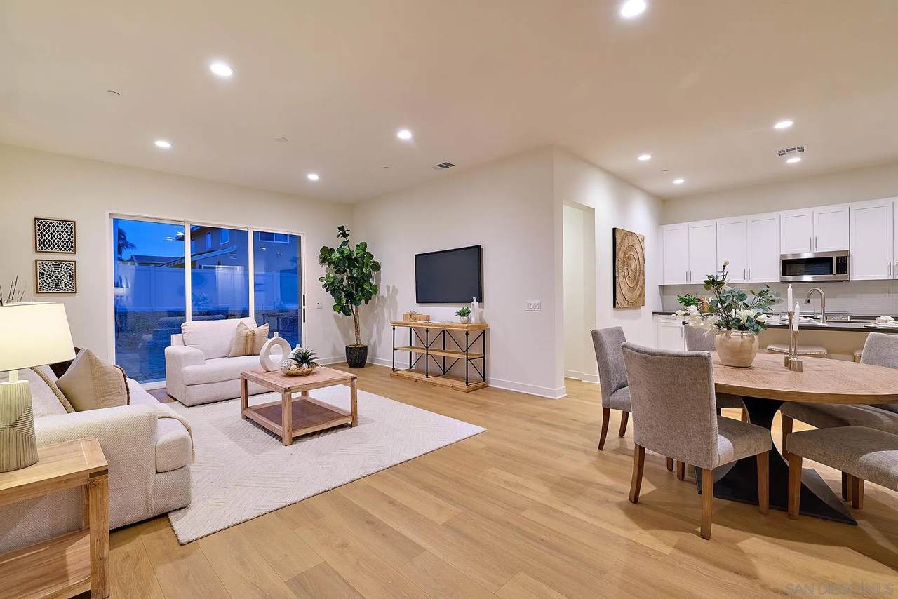 https://bt-photos.global.ssl.fastly.net/sandiego/1280_boomver_1_260008280-1.jpg