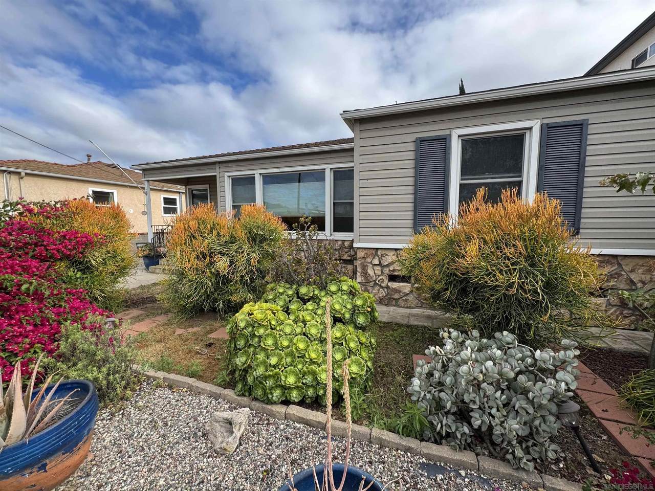 6233 Stewart - Photo 1