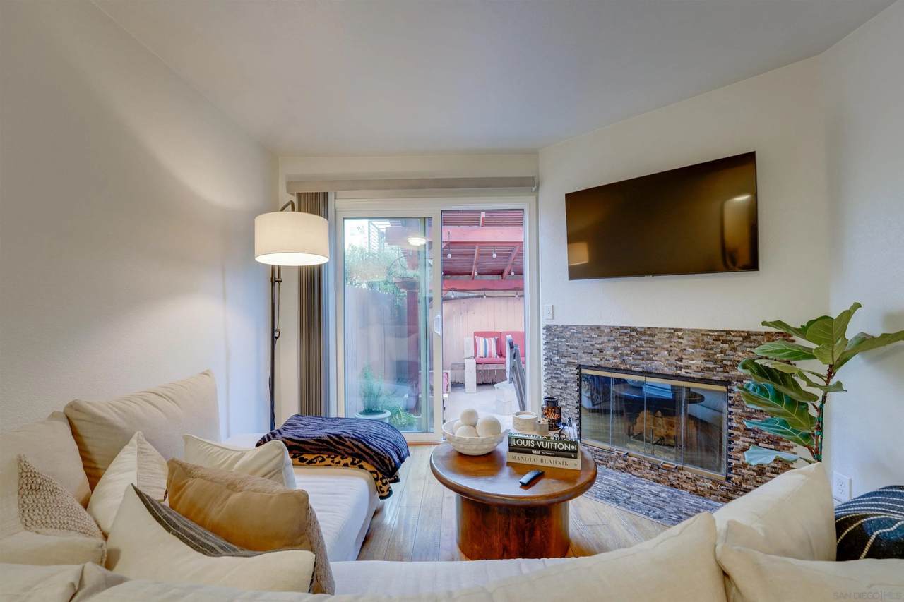 2909 Keats Street - Photo 1