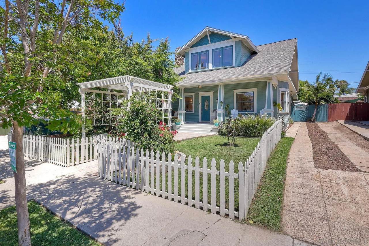3090 Hawthorn - Photo 1