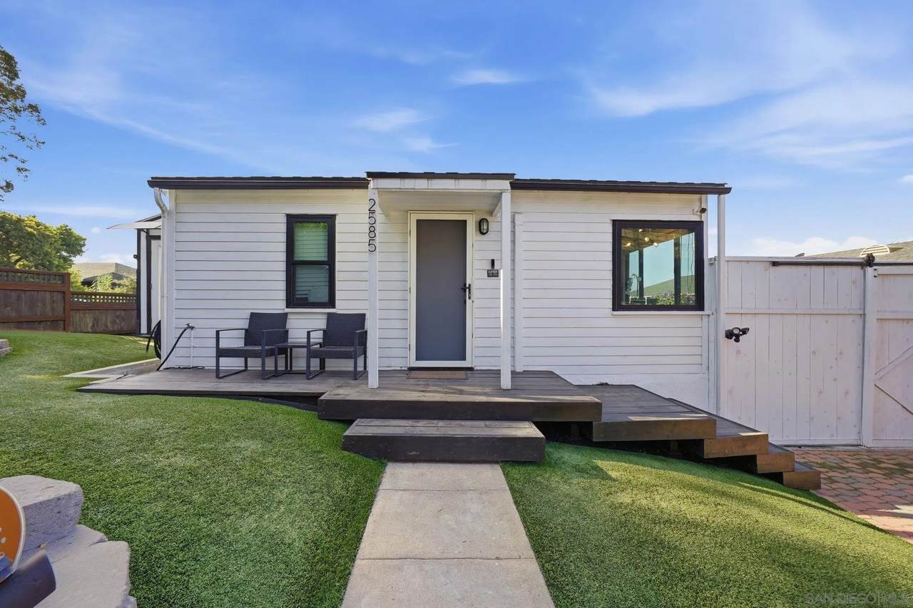 2585 J Street - Photo 1
