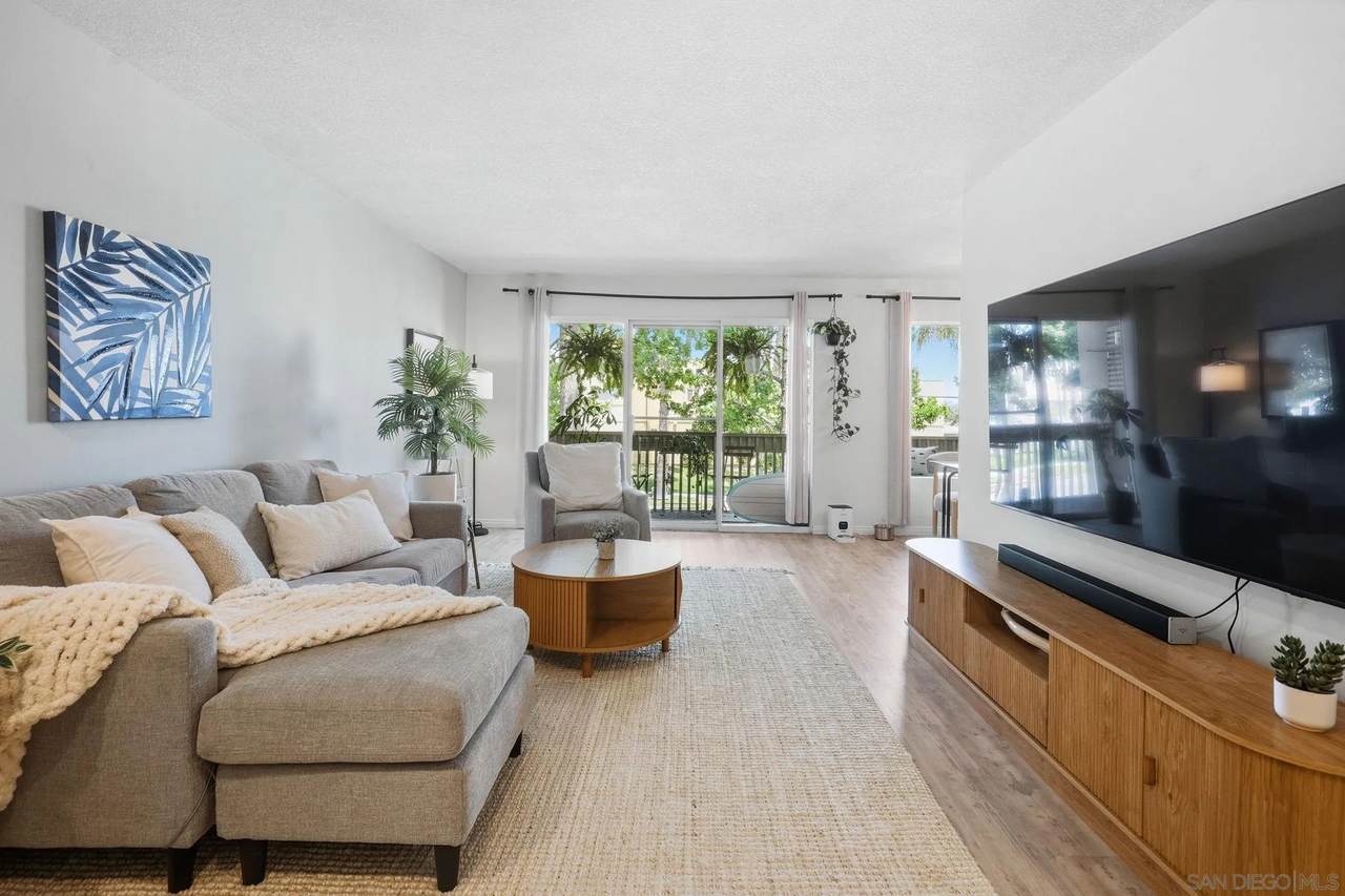 4600 Lamont - Photo 1