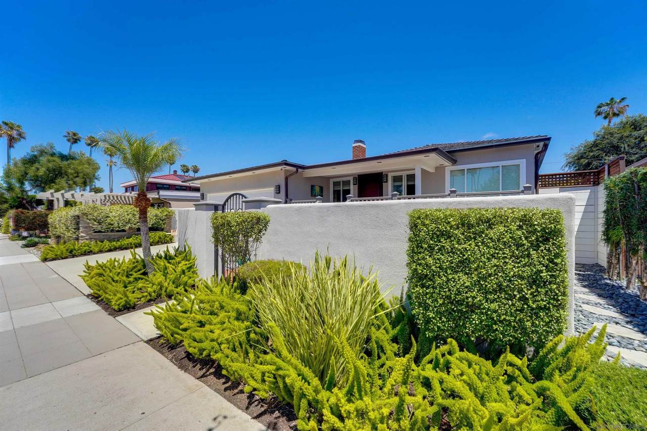 8139 Paseo Del Ocaso - Photo 1