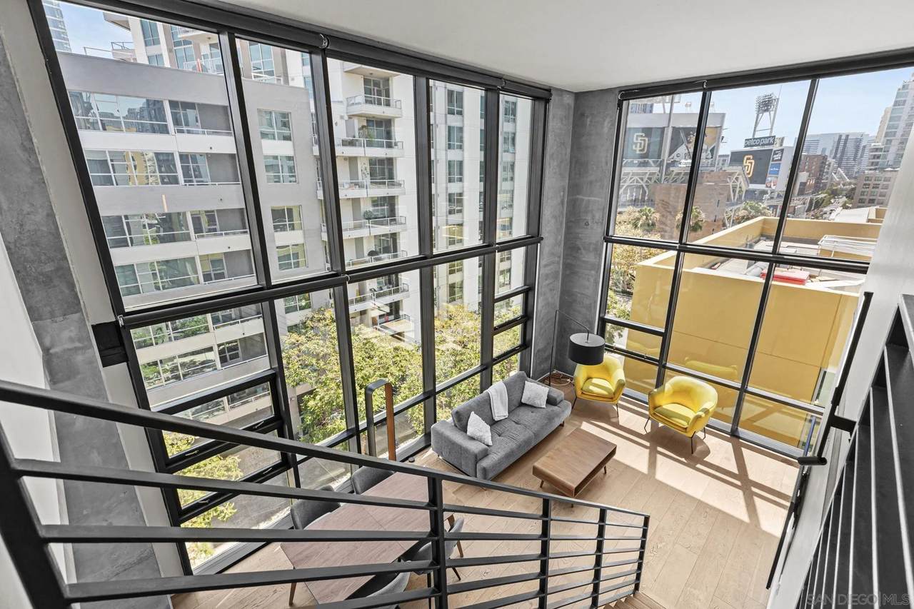 350 11th Ave. - Photo 1