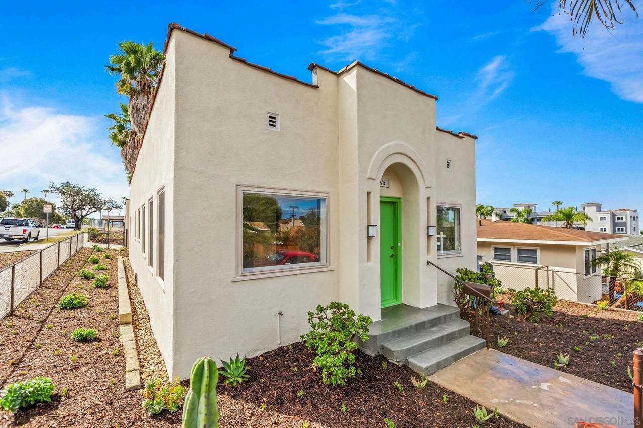 915 Civic Center Dr - Photo 1