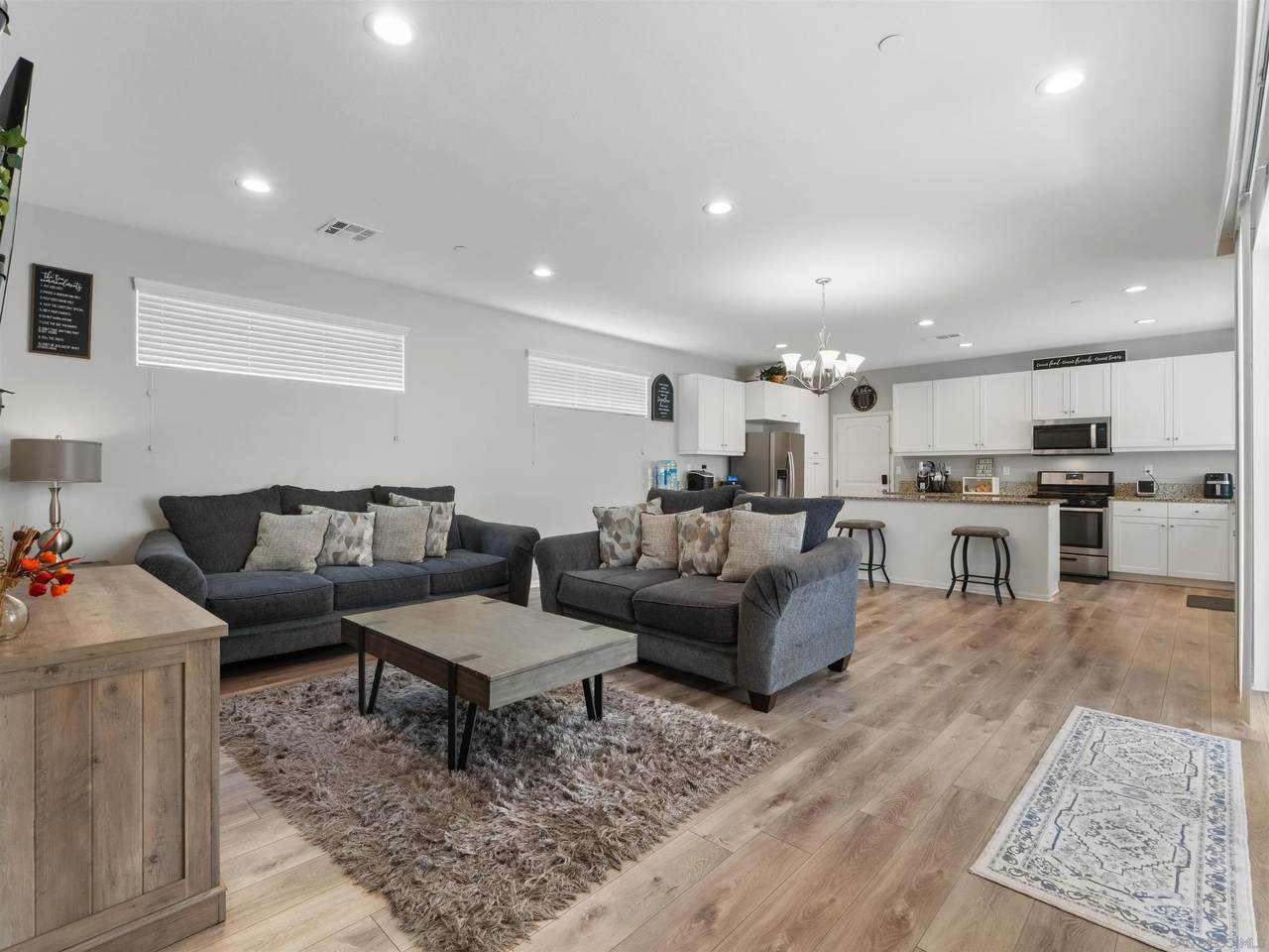 1369 Keck - Photo 1