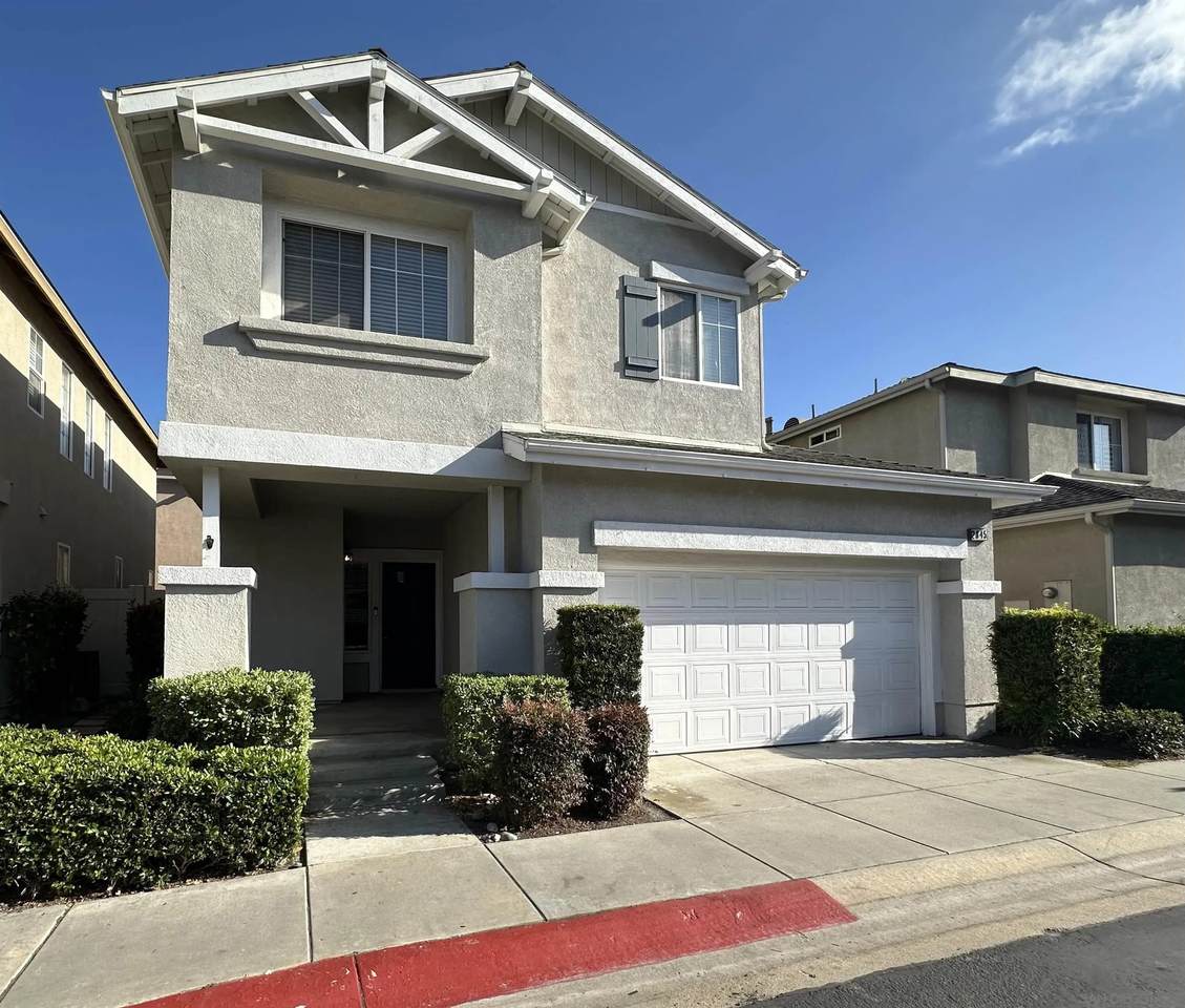 2845 Canyon Ave - Photo 1