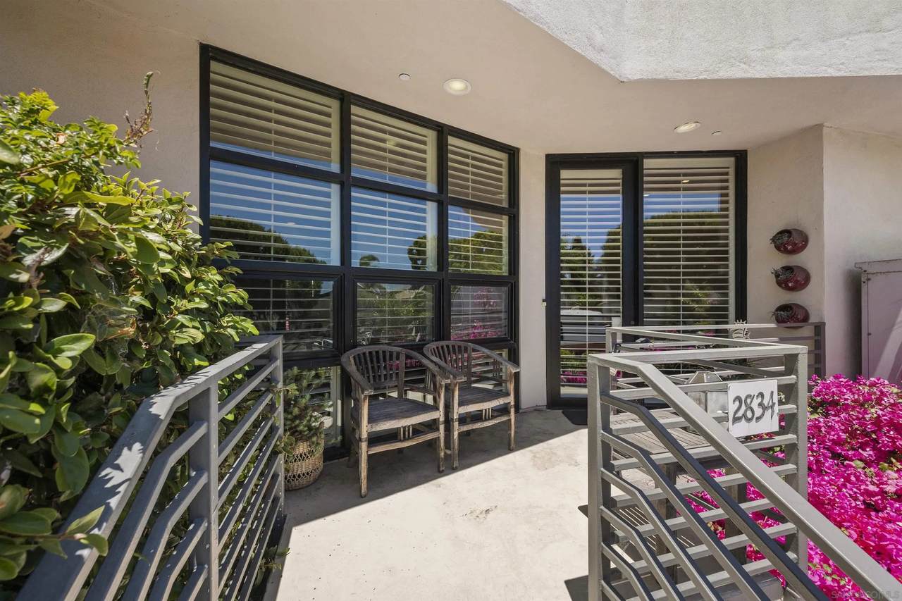 1021 Scott - Photo 1
