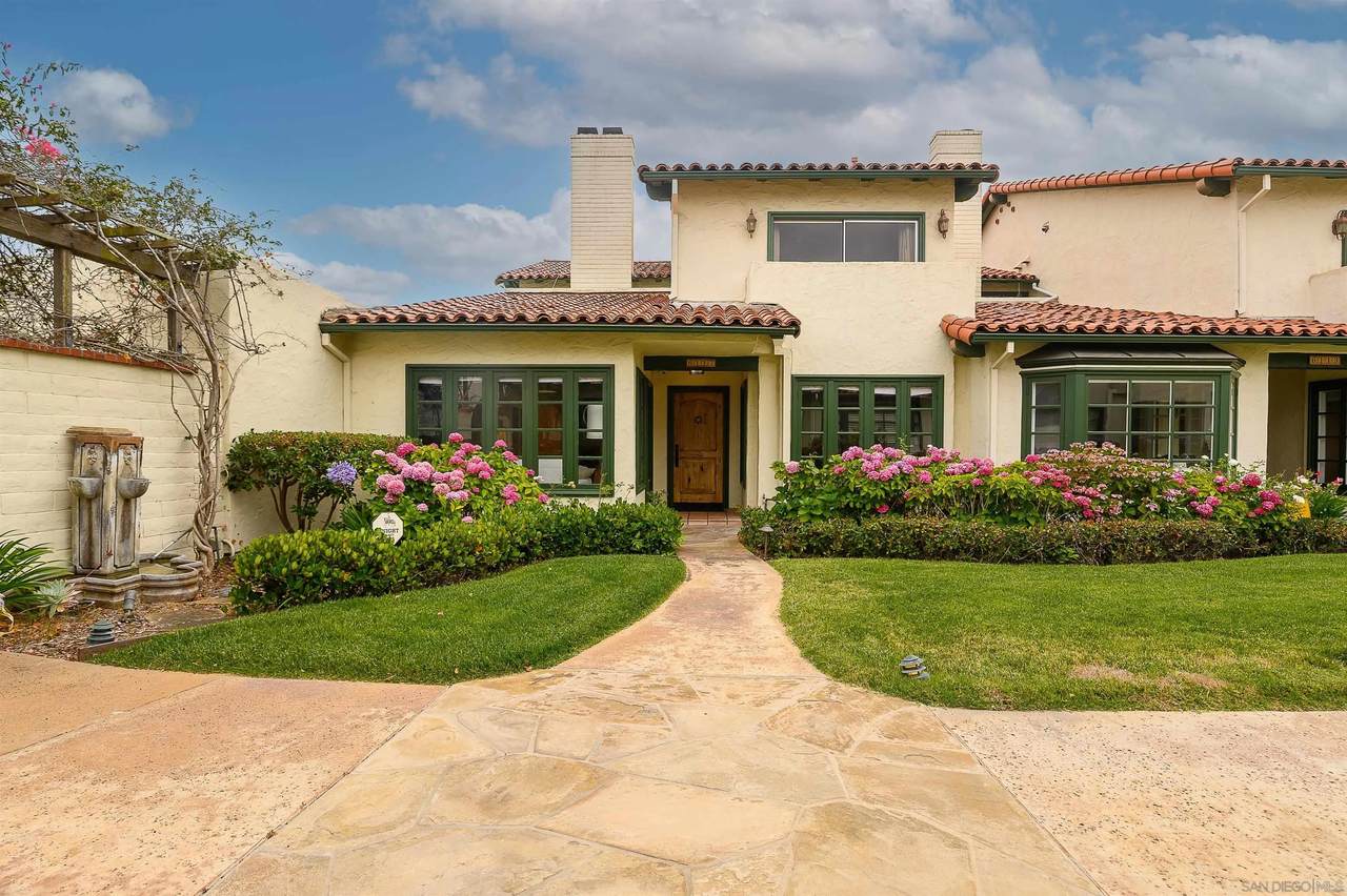6117 La Flecha - Photo 1