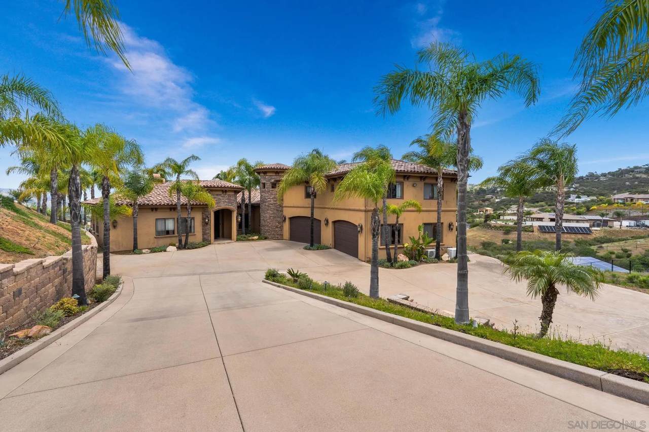 https://bt-photos.global.ssl.fastly.net/sandiego/1280_boomver_1_260019420-1.jpg