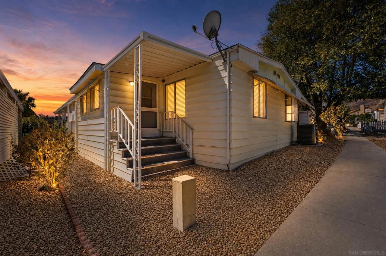 27701 Murrieta - Photo 1