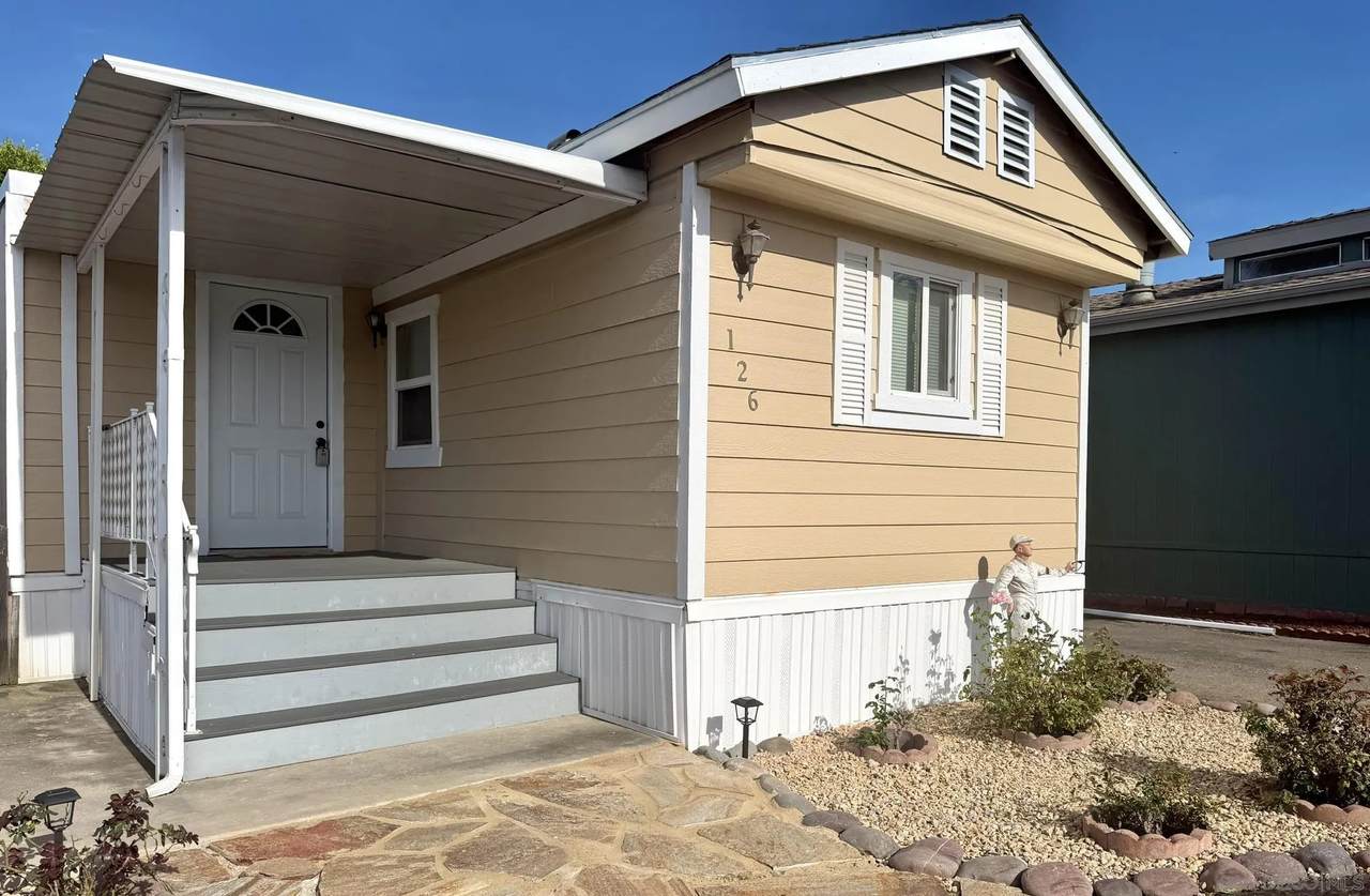6460 Convoy Ct - Photo 1