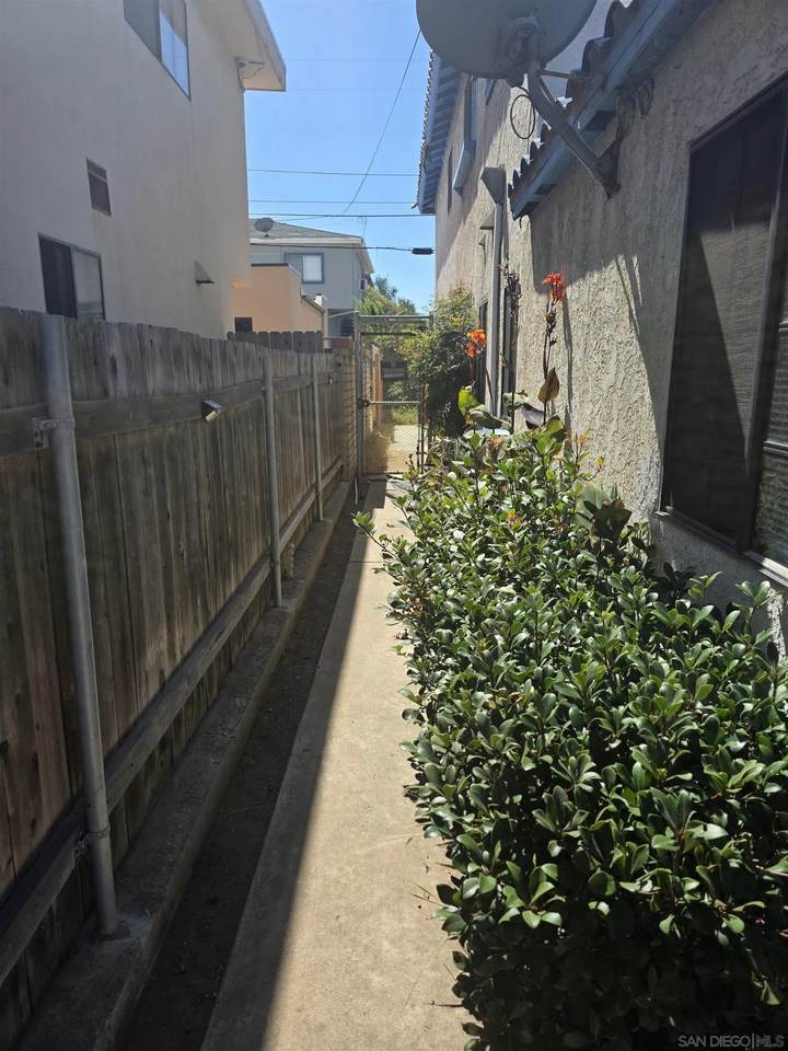 https://bt-photos.global.ssl.fastly.net/sandiego/1280_boomver_1_260024122-1.jpg