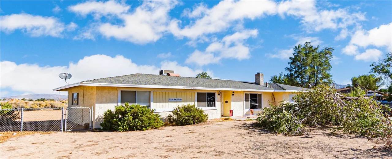 21792 Carlisle - Photo 1