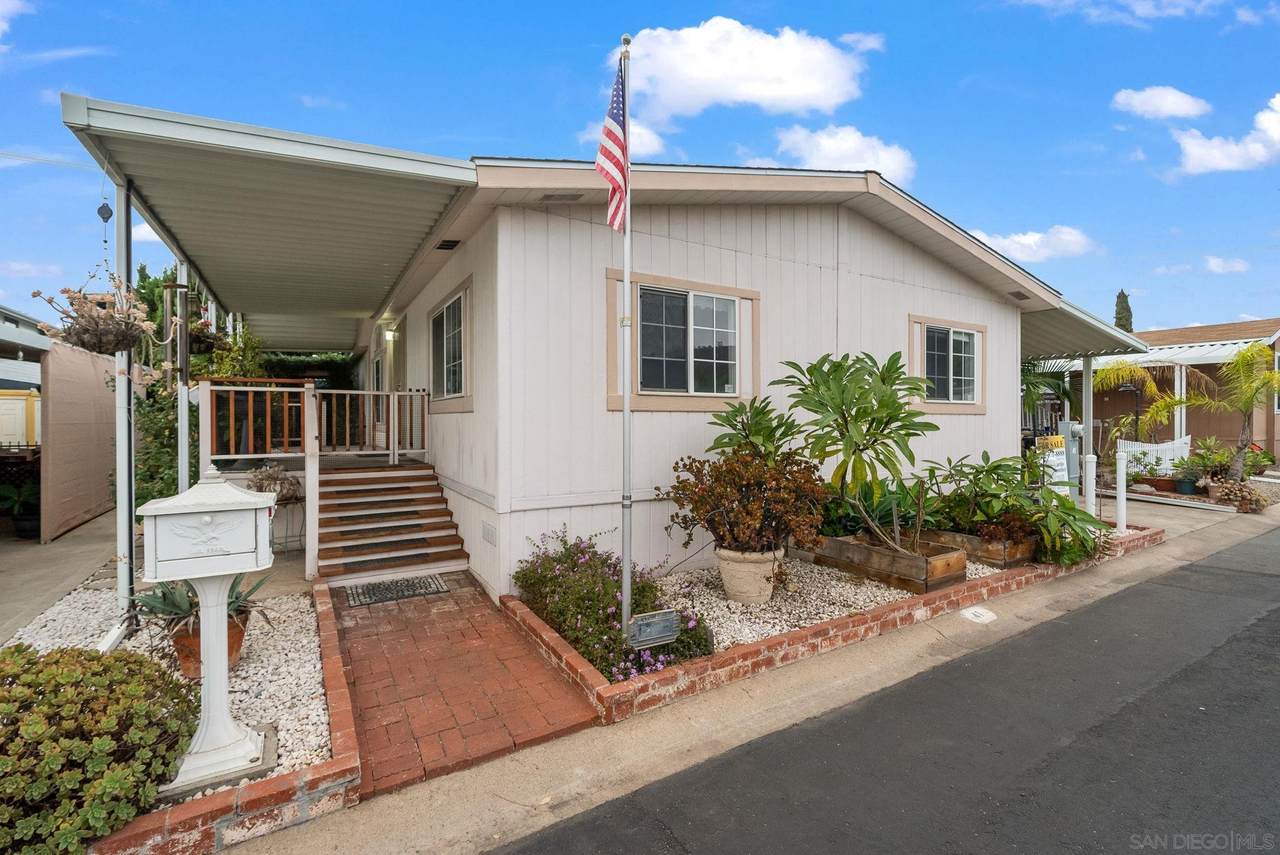 450 Bradley - Photo 1