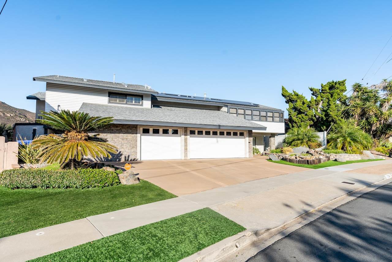7784 Lake Tahoe Ave - Photo 1